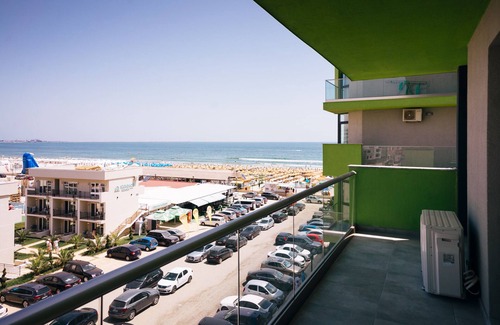 Mamaia-Sat Apartment | Alezzi Beach Resort