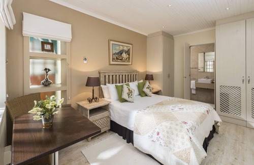 Summerstrand Bed & Breakfast | Algoa Guesthouse Summerstrand