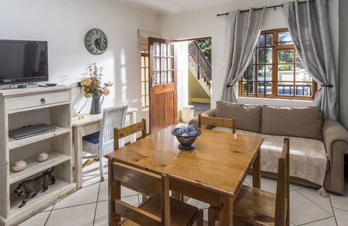 Summerstrand Bed & Breakfast | Algoa Guesthouse Summerstrand