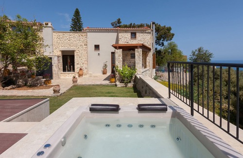 Maroulas Villa | Ali Vafi's Villa - Heated Jacuzzi & Indoor Pool