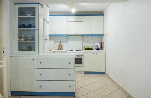 Paralia Agias Fotinis House | Aliki Studios