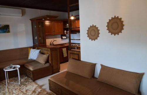 Agios Ioannis Apartment | Alisaxni Seaside Studio