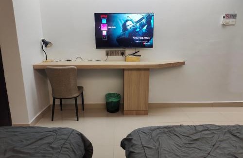 Gua Musang Apartment | Alish Studio Apartment with Pool, Netflix, Wifi