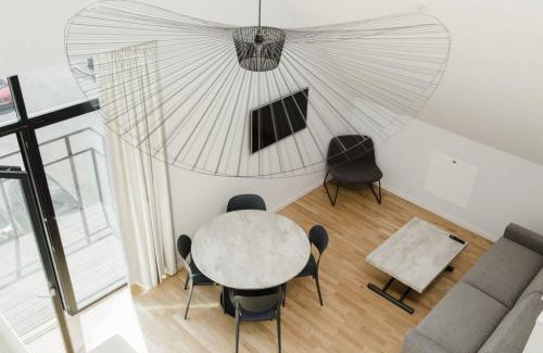 Lidingo Apartment | All in one Loft with Balcony and Free parking