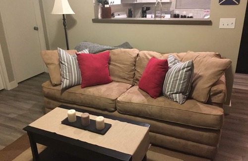 Nice House | ALL INCLUSIVE AMENITIES:Kayak,SUP,Pedal Boat,PingPong,Pickleball,Movie Nt &MORE!
