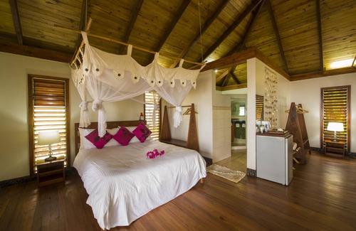 Tagaqe Resort | All Inclusive Exclusive Beachfront Resort (8 Separate private Villa's & Rooms)