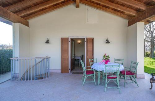 Pescantina House | Alloggio romantico nel verde in fronte Acquardens