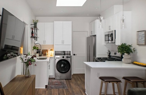 Willmore Apartment | All New Apt Mins Beach, Downtown & Convention Ctr