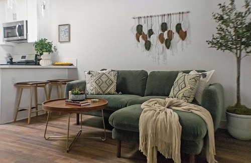 Willmore Apartment | All New Apt Mins Beach, Downtown & Convention Ctr