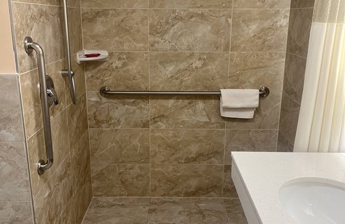 Smithfield Hotel | All Seasons Inn & Suites