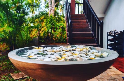 Rekawa Hotel | All View Resort