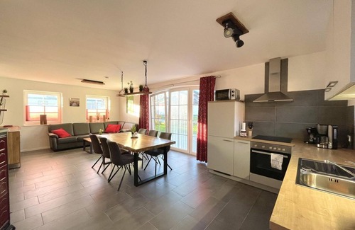 Warin House | Alleenhuus - Hochwertiges und Luxuriöses Ferienhaus Direkt am Wariner See