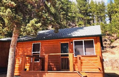 Hill City House | Allen Gulch Cabins