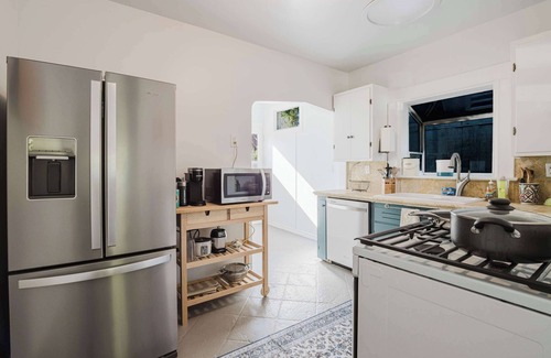 Mosswood House | Allura Oakland Your Private Sanctuary in the City