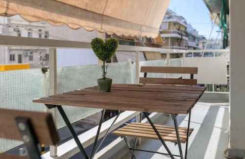 Thissio Apartment | Alluring 2BR apartment in Thiseio