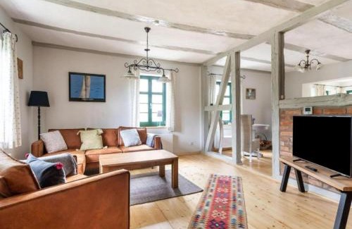 Zierow House | Alma