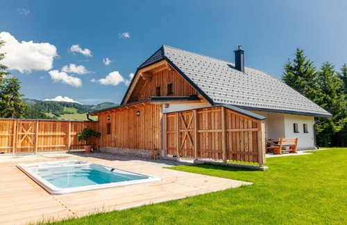 Fohnsdorf Ski Chalet | ALMCHALET Smaragd