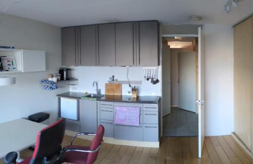 Centrum Almere Stad Apartment | Almere Centre half an hour train to Amsterdam