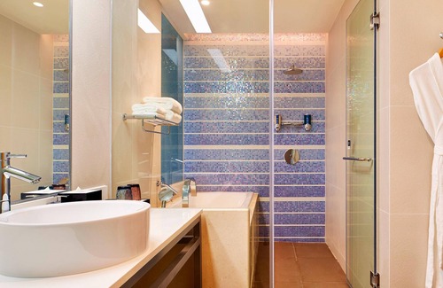 Baizhangpu Nongchang Hotel | Aloft Dongguan Dynamic Town