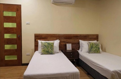 Tawala Resort | Alona Vikings Lodge 2