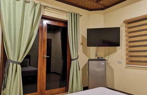 Tawala Resort | Alona Vikings Lodge 2
