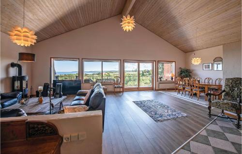 Allinge House | Alpehuset