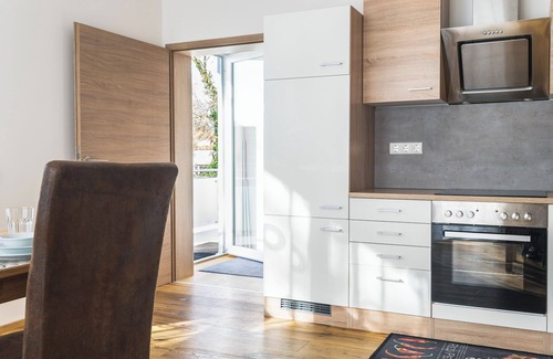 Memmingen Apartment | Alpen-hostel Morgensonne Buxacher Straße 23 mit Motorradvermietung