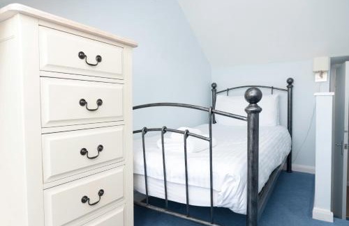 Bigbury-on-Sea House | Alpine Cottage