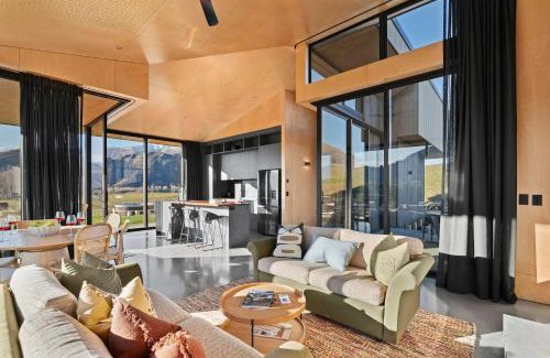 Arrowtown House | Alpine Solitude