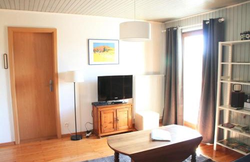 Oberhergheim Apartment | ALSACE Gite Climatisé jardin garage motos vélos près Colmar Eguisheim