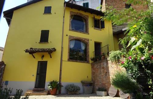 Maranzana House | Altes Backhaus in Maranzana