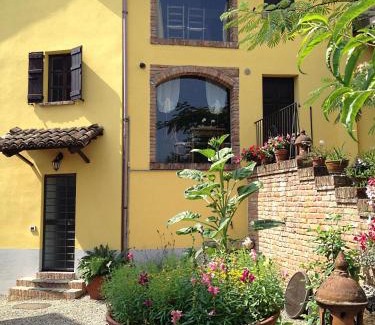 Maranzana House | Altes Backhaus in Maranzana