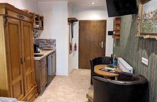 Edenkoben Apartment | Altes Häusle - Doppelzimmer Weinrebe