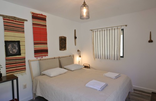 Colti House | Alunis Retreat