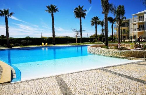 Alvor Apartment | Alvor Vila da Praia Pool & Garden View