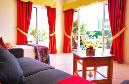 Alvor Apartment | Alvor Vila da Praia Pool & Garden View