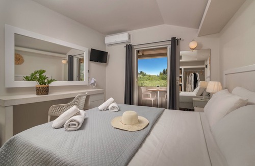 Alykes Hotel | Alykes View Apartments