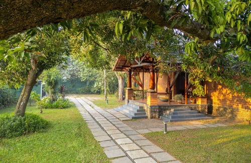 Kumarakom Villa | Amã Stays & Trails Lily Pad , Kumarakom