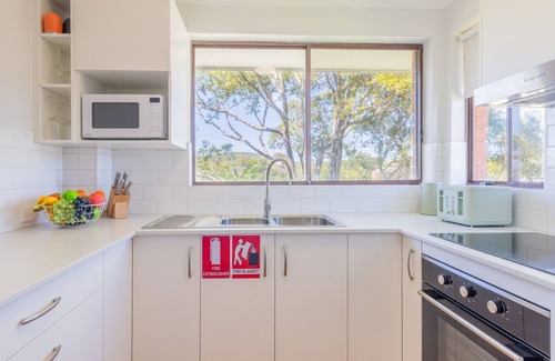 Port Stephens Council Apartment | Amanda Court 14, 1-5 Weatherly Close - 250 metres from Shoal Bay Beach
