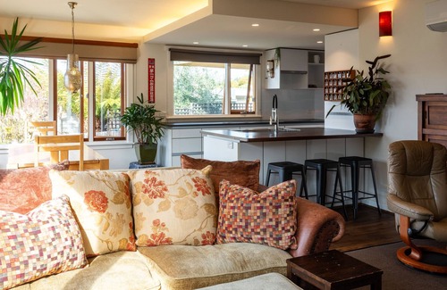 Blackmans Bay House | Amane's House あまねのおうち - Short Walk to the Beach