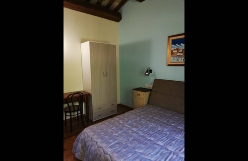 Costano House | Amaranth House rooms and apartments
