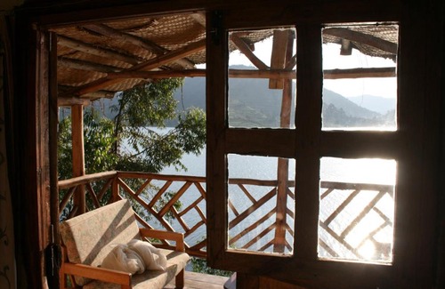 Kabale District House | Amasiko Homestay Lake Bunyonyi