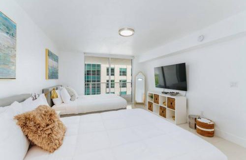 Brickell House | Amazing 2BR at Brickell Free Parking