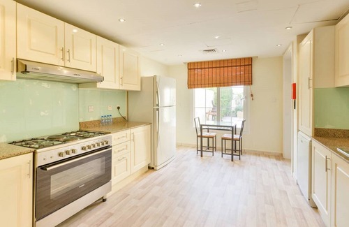Emirates Hills Villa | Amazing 4 Bed Villa| Private Pool | Stunning Garden | 10 Mins From Dubai Marina