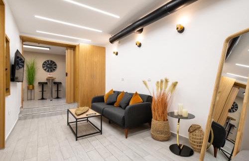 Haifa Apartment | Amazing Atmosphere- Bahai Gardens Main Street