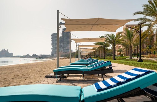 Palm Jumeirah Apartment | Amazing BeachFront Apartments near Atlantis Waterpark by Simply Comfort Sarai Palm Jumeirah