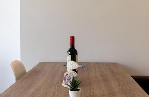 Oude Pijp Apartment | Amazing Canal View Apartment Next To Albert Cuyp Market