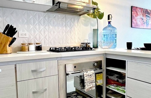 Cali Apartment | Amazing Comfortable 2 Bedroom Apt Near Medical Centers, Imbanaco, CQB Exito Wifi