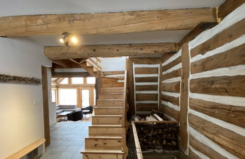 Val Morin Cabin | Amazing Domain with modern log cabin on the lake front