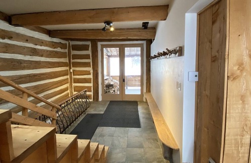 Val Morin Cabin | Amazing Domain with modern log cabin on the lake front